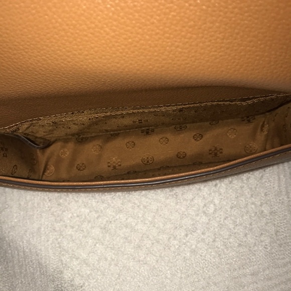 Tory Burch Bombe T Crossbody - Picture 7 of 8